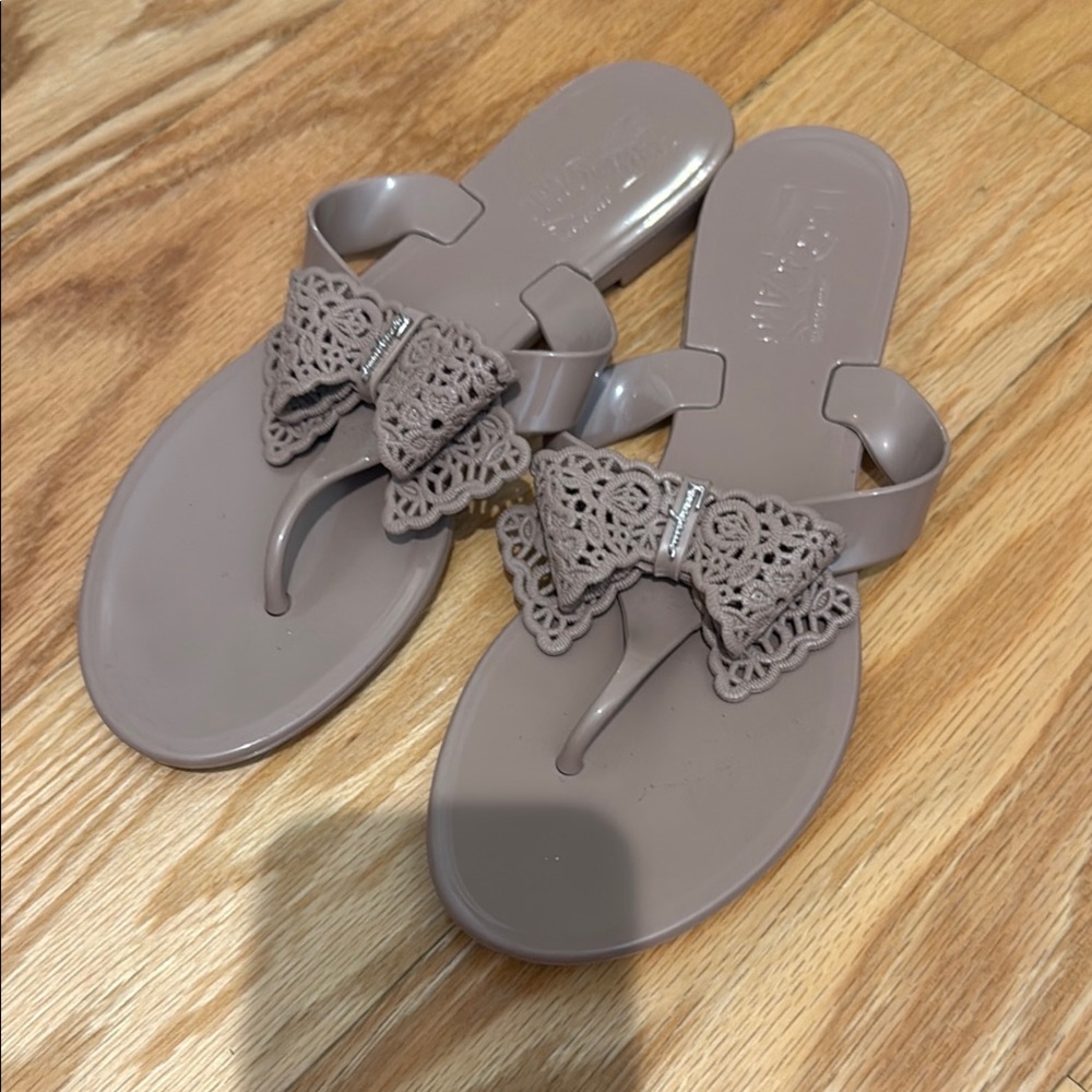 Salvatore Ferragamo Sandals Size 8 GUC